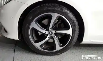 Mercedes-Benz E-Class 2020 2.0 Автомат в Москве № 161285, миниатюра 9