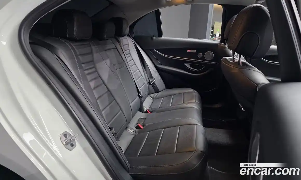 Mercedes-Benz E-Class 2019 2.0 Автомат в Москве № 161443, фото 15