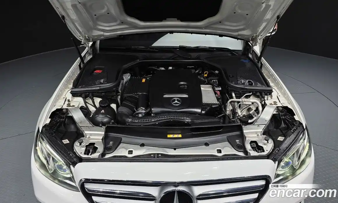 Mercedes-Benz E-Class 2019 2.0 Автомат в Москве № 161443, фото 20