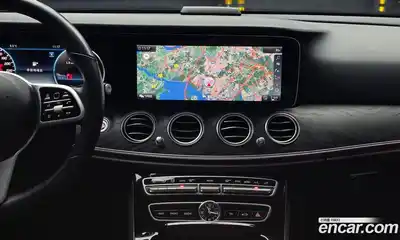 Mercedes-Benz E-Class 2019 2.0 Автомат в Москве № 161443, миниатюра 6