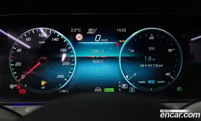 Mercedes-Benz E-Class 2022 2.0 Автомат в Москве № 161925, миниатюра 2