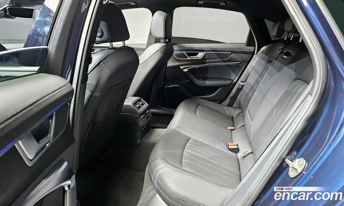 Audi A6 2023 2.0 Автомат в Москве № 162407, фото 3