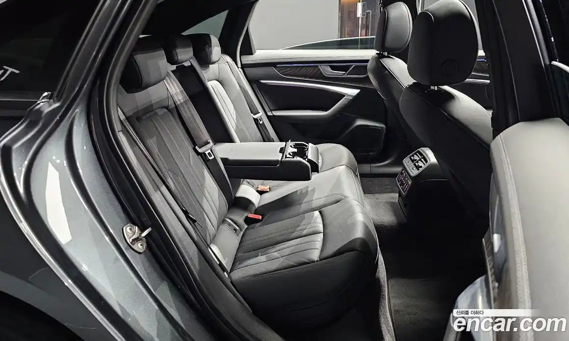 Audi A6 2023 2.0 Автомат в Москве № 162666, фото 5