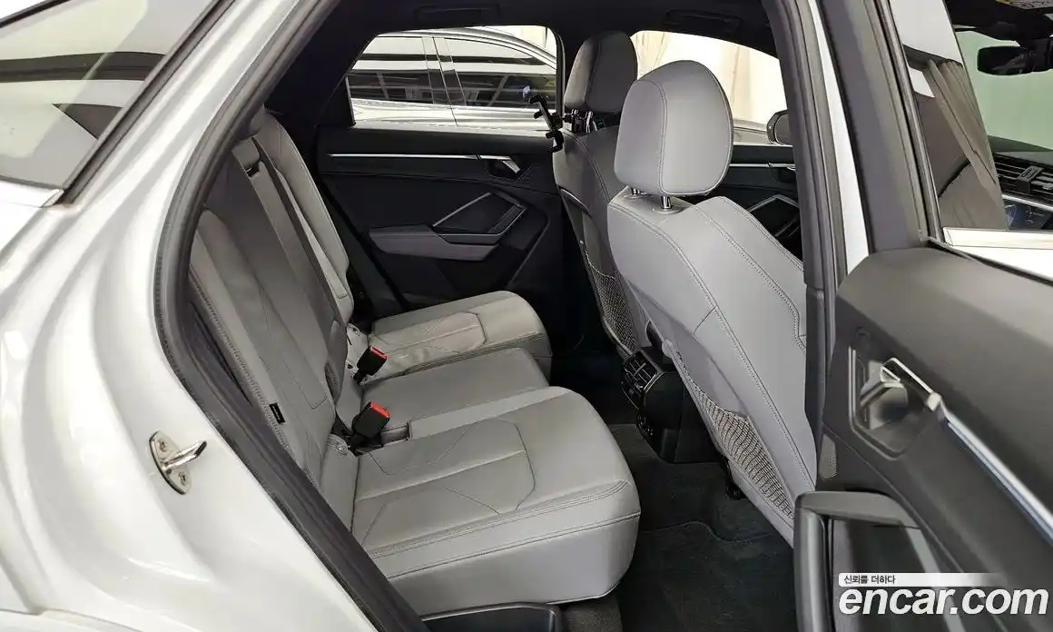 Audi Q3 2022 2.0 Автомат в Москве № 162982, фото 12