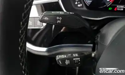 Audi Q3 2022 2.0 Автомат в Москве № 162982, миниатюра 2