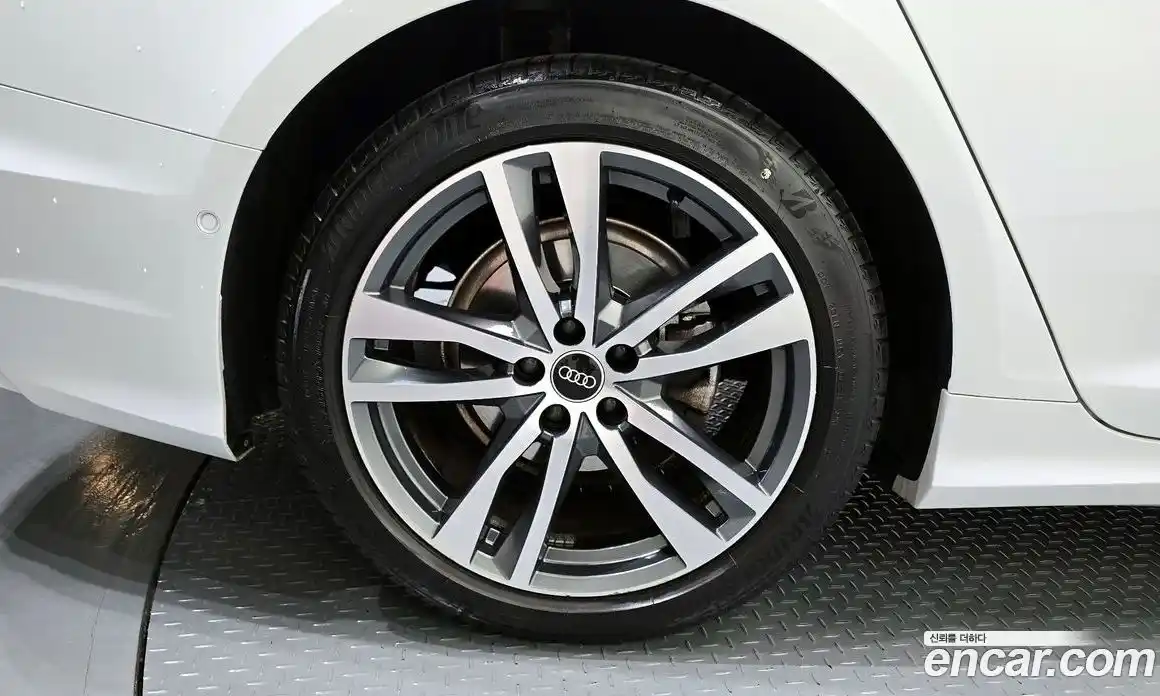 Audi A6 2023 2.0 Автомат в Москве № 163310, фото 9