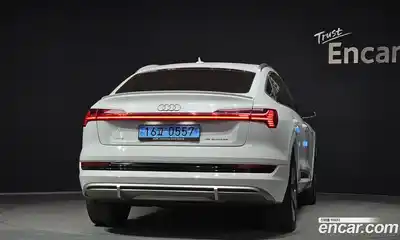 Audi e-tron 2022 0.2 Автомат в Москве № 163603, миниатюра 11