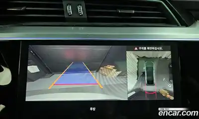 Audi e-tron 2022 0.2 Автомат в Москве № 163603, миниатюра 5