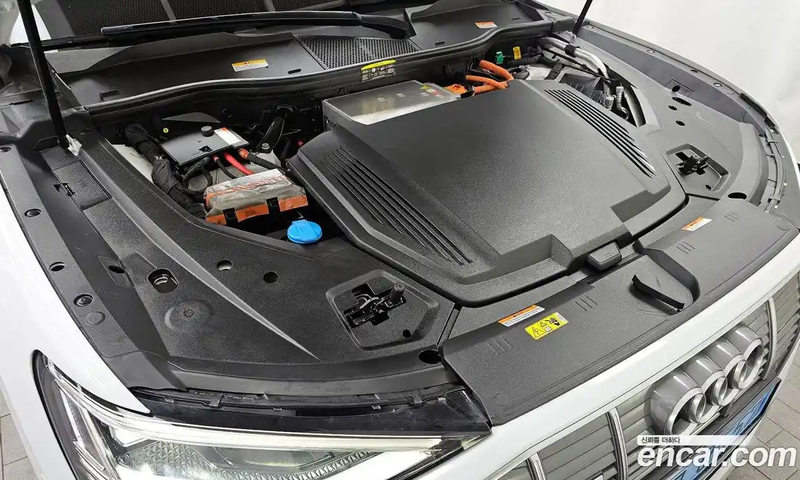 Audi e-tron 2022 0.2 Автомат в Москве № 163603, фото 8