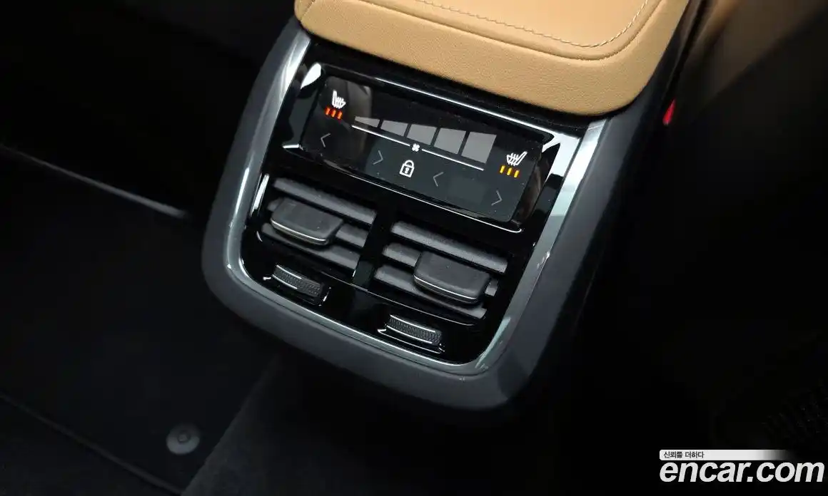 Volvo V60 2024 2.0 Автомат в Москве № 164136, фото 16