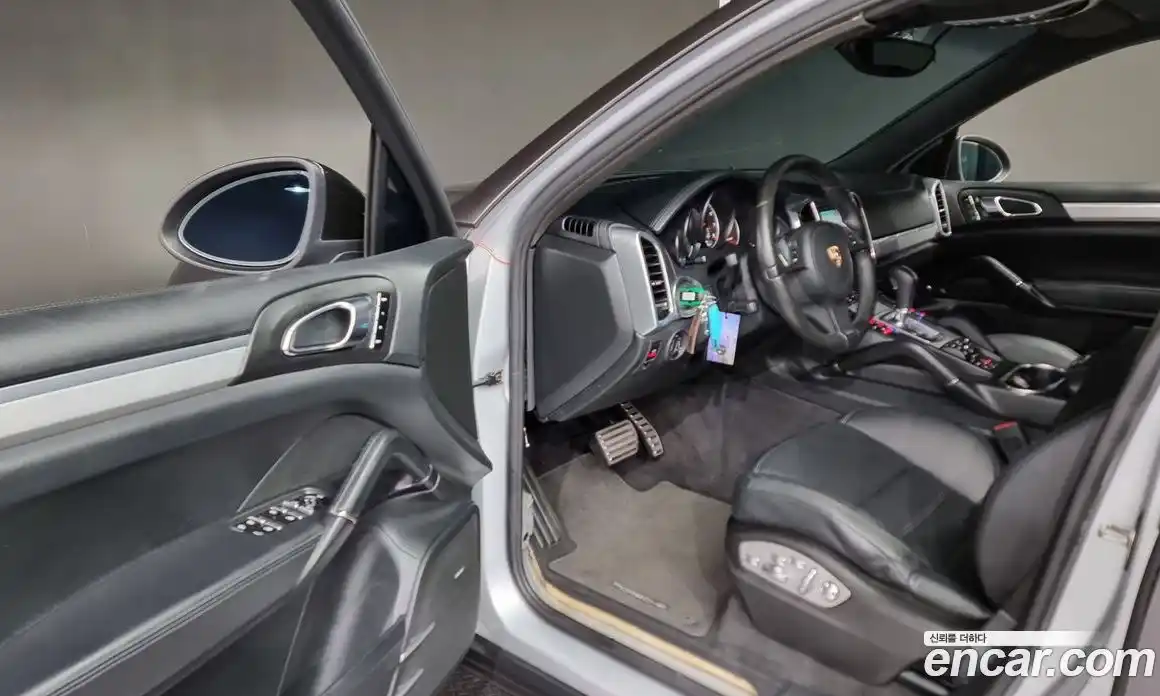 Porsche Cayenne 2011 4.8 Автомат в Москве № 165691, фото 19