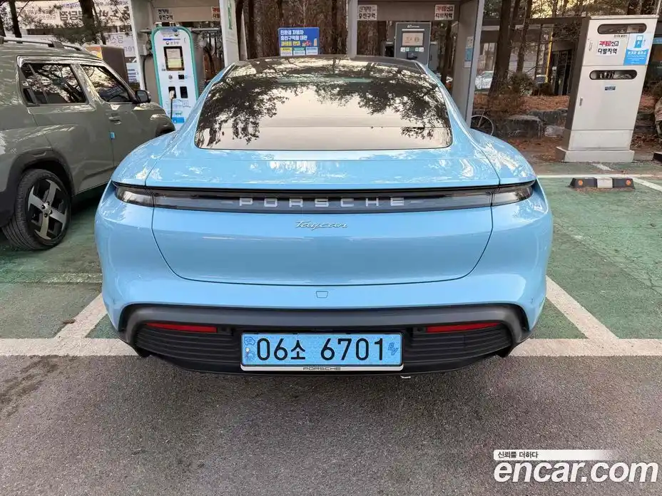 Porsche Taycan 2023 Автомат в Москве № 165797, фото 11