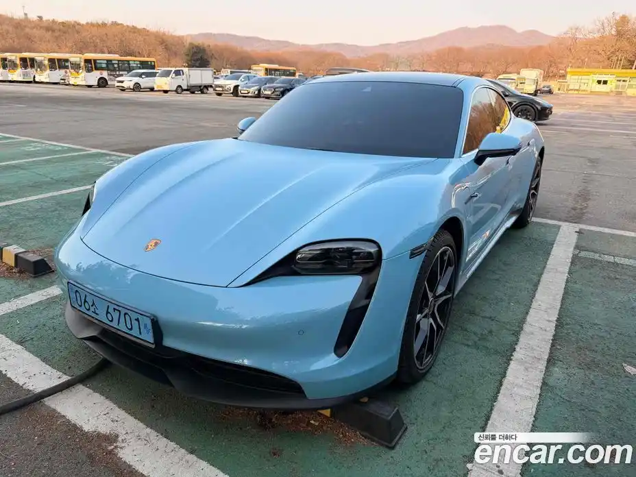 Porsche Taycan 2023 Автомат в Москве № 165797, фото 8