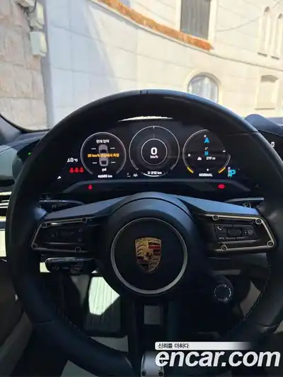 Porsche Taycan 2023 Автомат в Москве № 165797, миниатюра 9