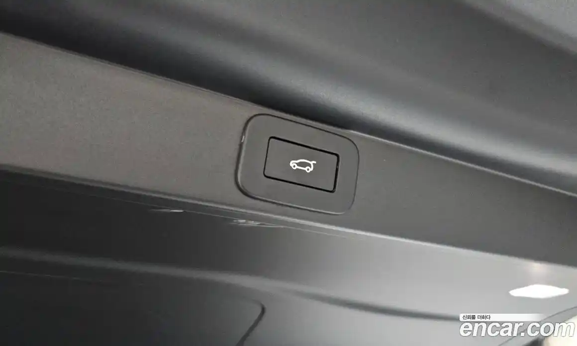 Land Rover Range-Rover 2024 4.4 Автомат в Москве № 165936, фото 8