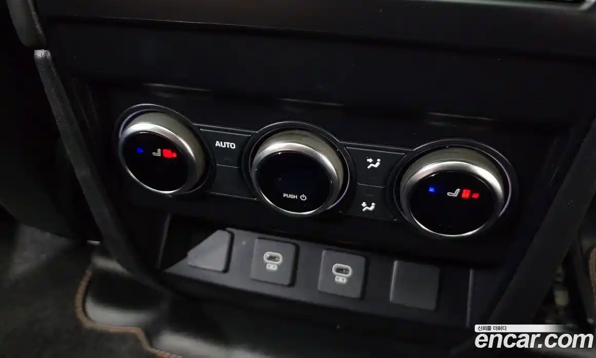 Land Rover Defender 2024 3.0 Автомат в Москве № 166080, фото 11