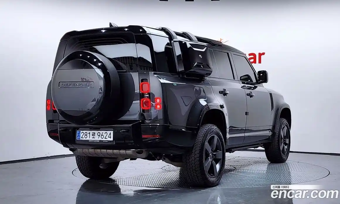 Land Rover Defender 2024 3.0 Автомат в Москве № 166080, фото 9