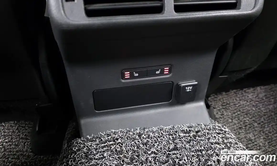 Land Rover Range-Rover Velar 2018 3.0 Автомат в Москве № 166272, фото 18