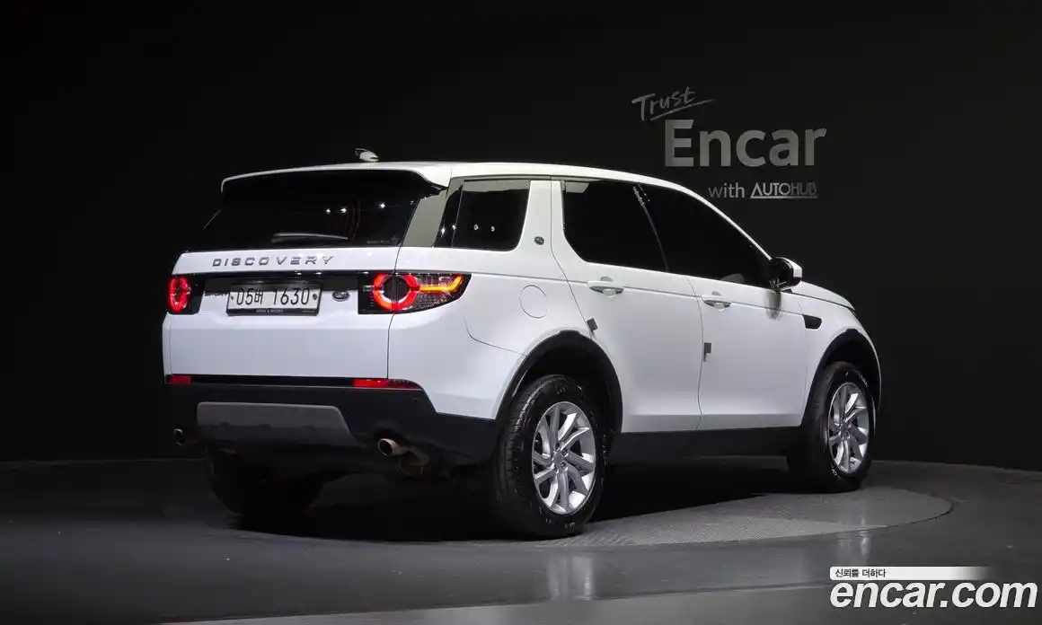 Land Rover Discovery Sport 2018 2.0 Автомат в Москве № 166362, фото 13