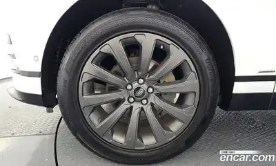 Land Rover Range-Rover Velar 2018 2.0 Автомат в Москве № 166388, миниатюра 4