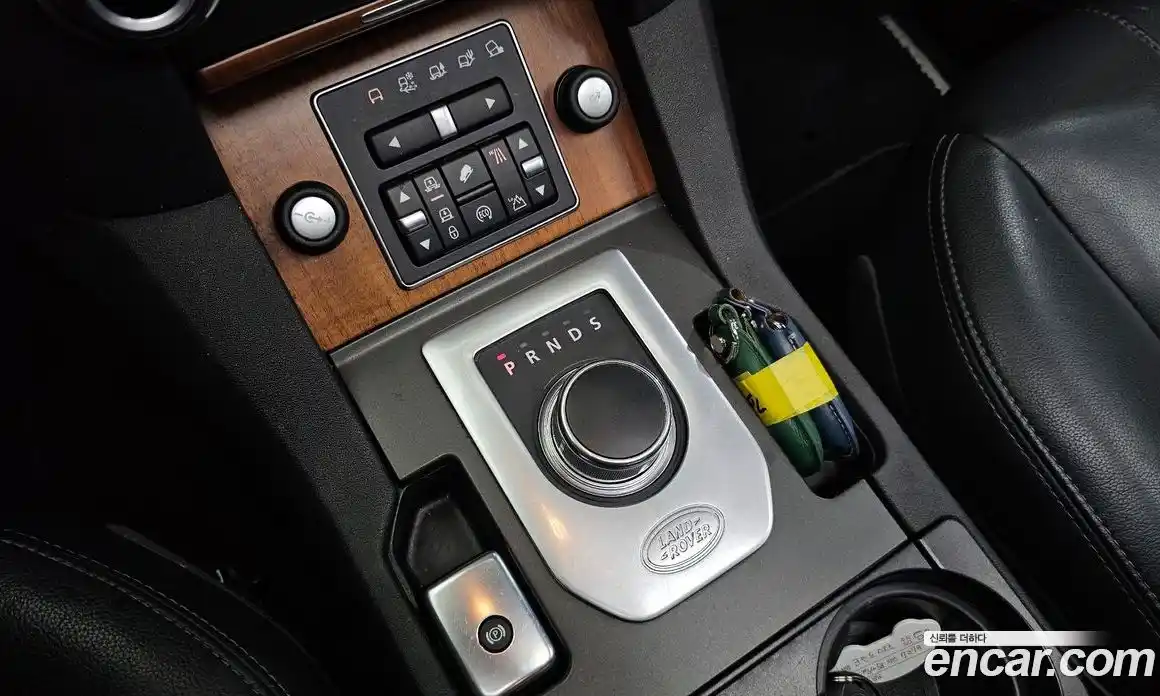 Land Rover Discovery 2015 3.0 Автомат в Москве № 166693, фото 8