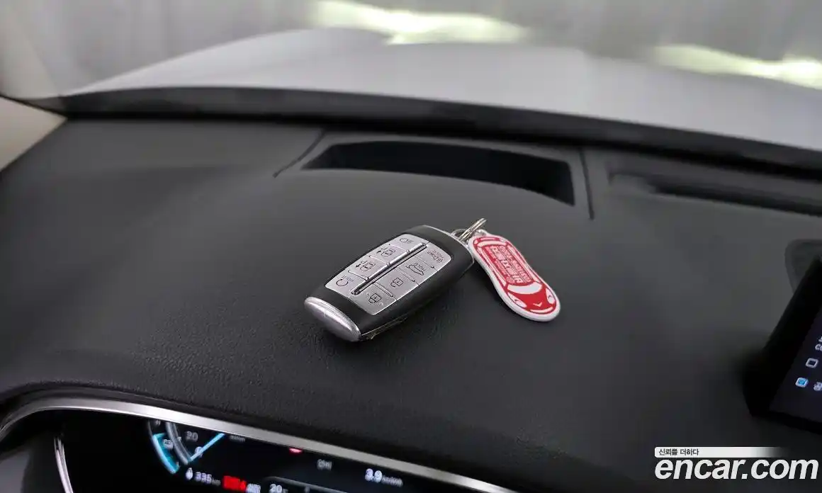 Genesis GV70 2022 0.1 Автомат в Москве № 16680, фото 15