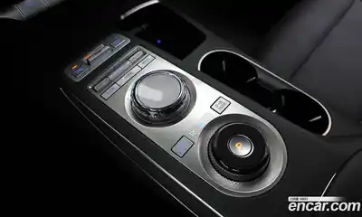 Genesis GV70 2022 0.1 Автомат в Москве № 16680, миниатюра 3