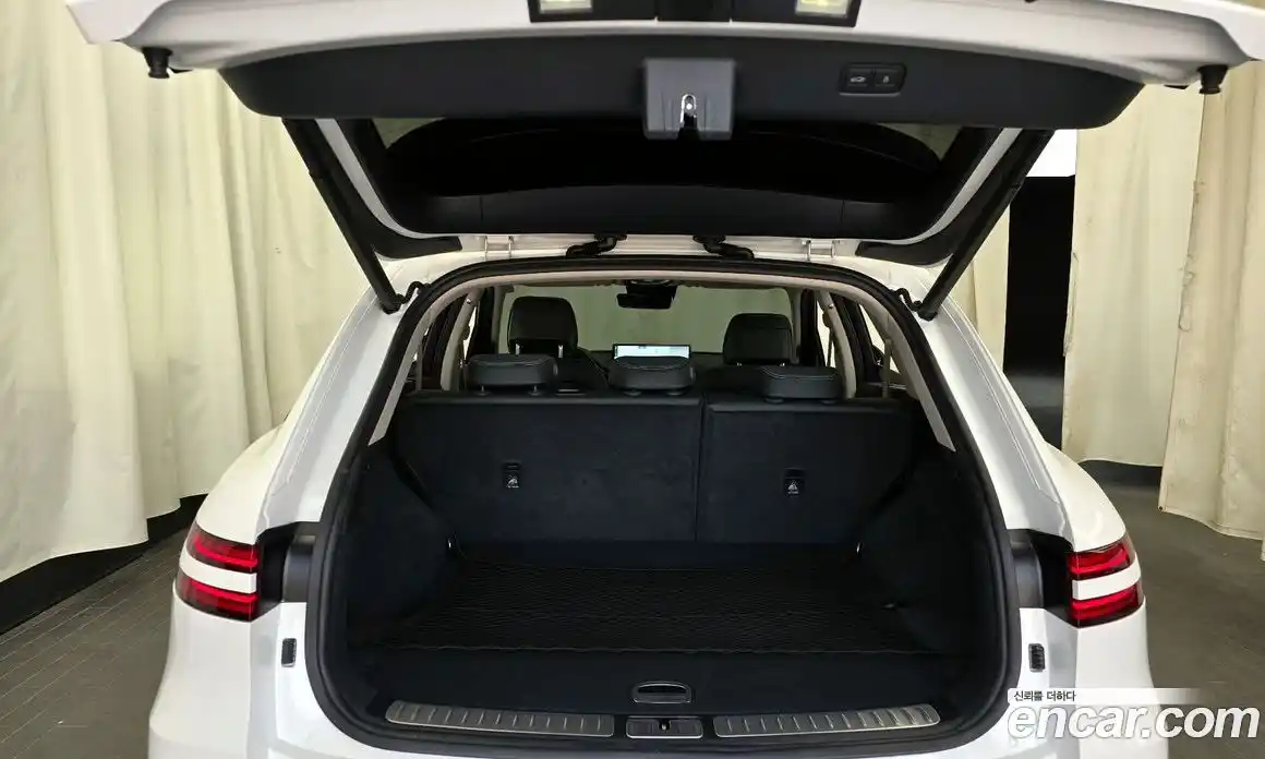 Genesis GV70 2022 0.1 Автомат в Москве № 16680, фото 6