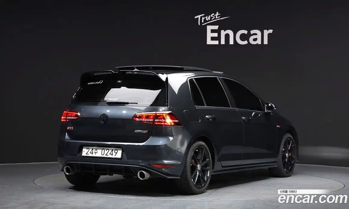 Volkswagen Golf 2016 2.0 Автомат в Москве № 168859, фото 15