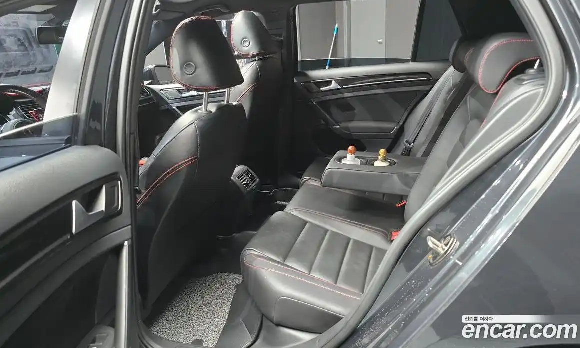 Volkswagen Golf 2016 2.0 Автомат в Москве № 168859, фото 16