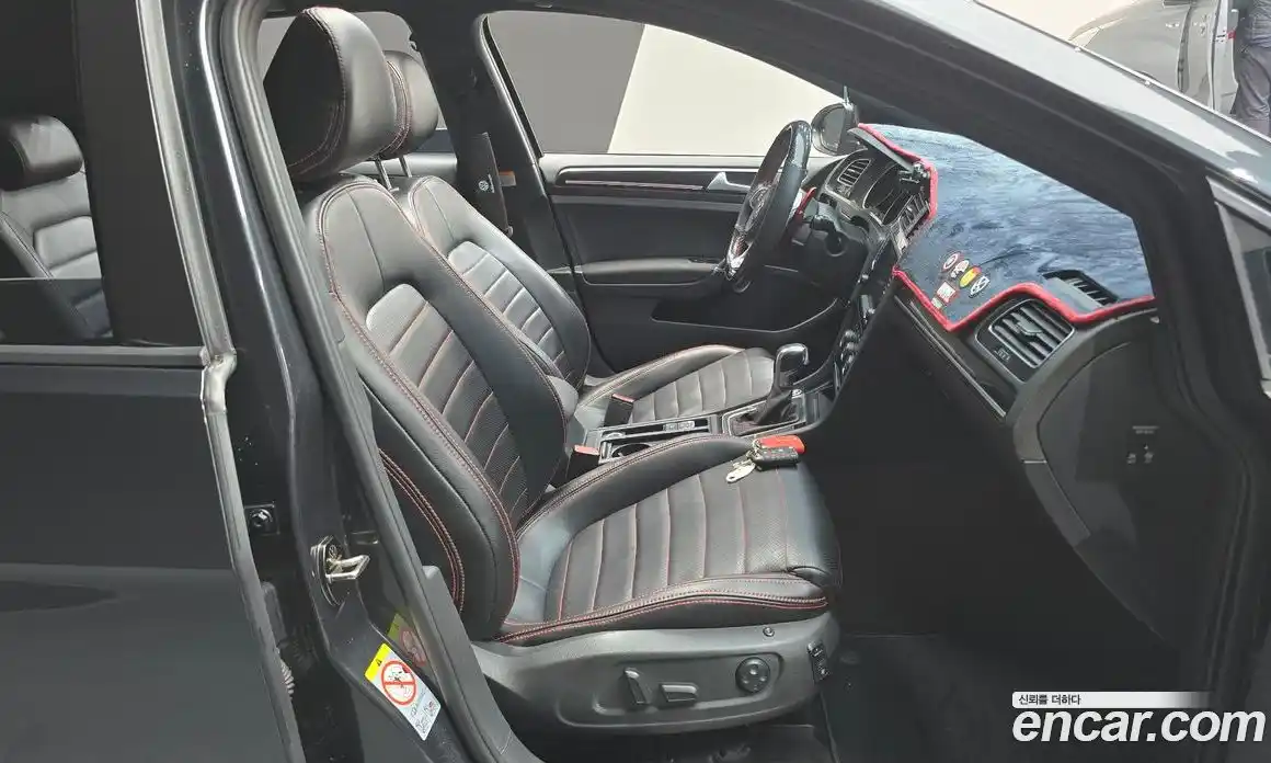 Volkswagen Golf 2016 2.0 Автомат в Москве № 168859, фото 18