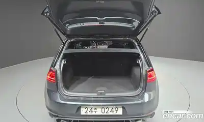 Volkswagen Golf 2016 2.0 Автомат в Москве № 168859, миниатюра 4