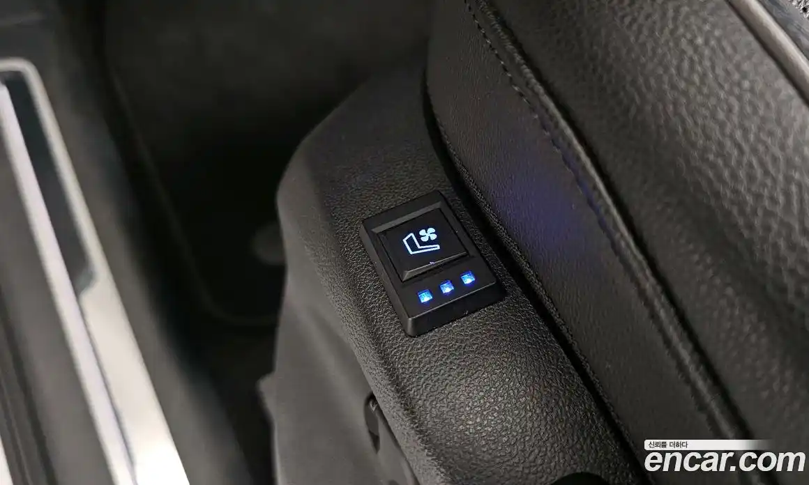 Volkswagen Tiguan 2020 2.0 Автомат в Москве № 168878, фото 3