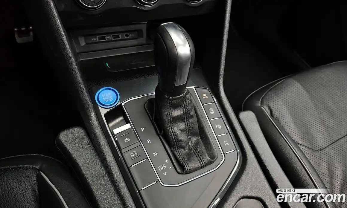 Volkswagen Tiguan 2020 2.0 Автомат в Москве № 168878, фото 8