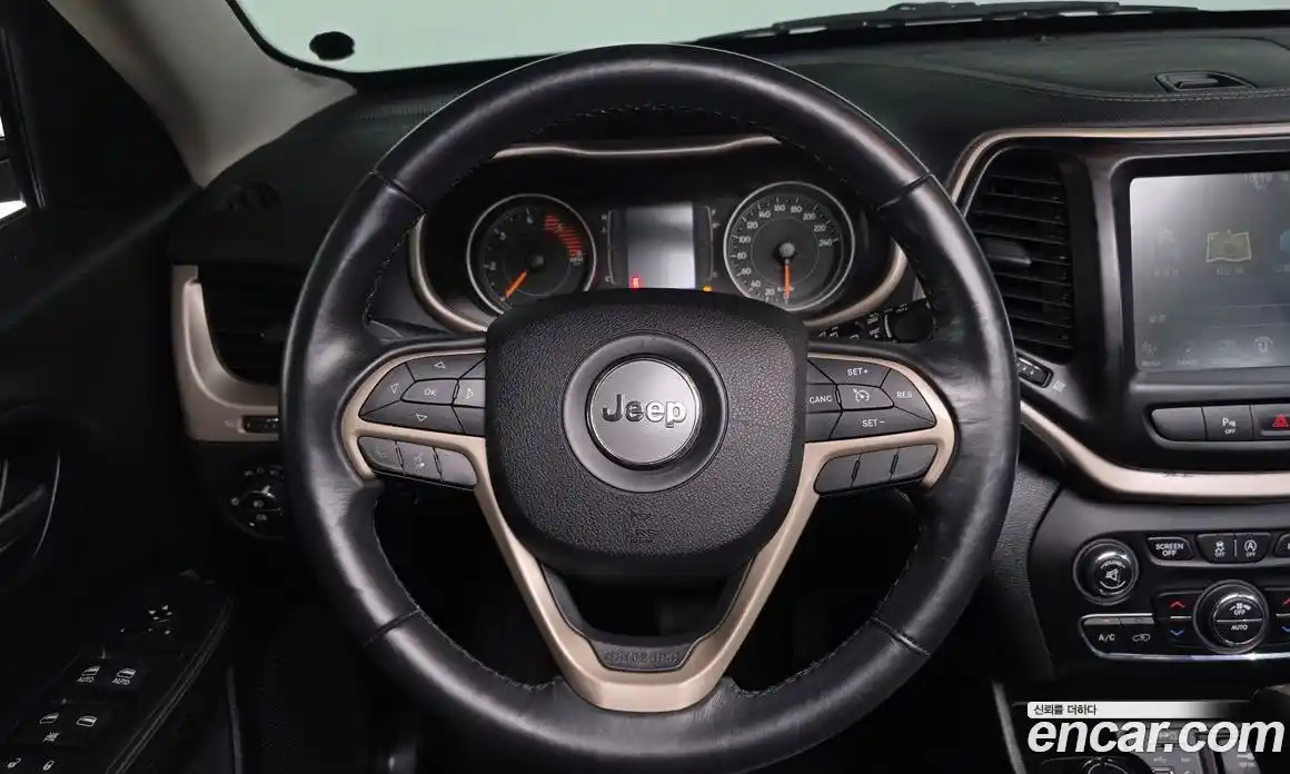 Jeep Cherokee 2016 2.2 Автомат в Москве № 169864, фото 6