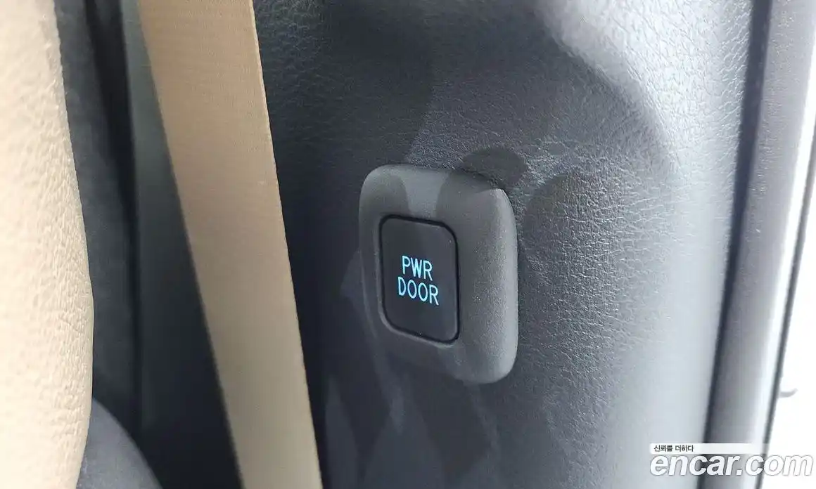 Toyota Sienna 2023 2.5 Автомат в Москве № 170155, фото 17