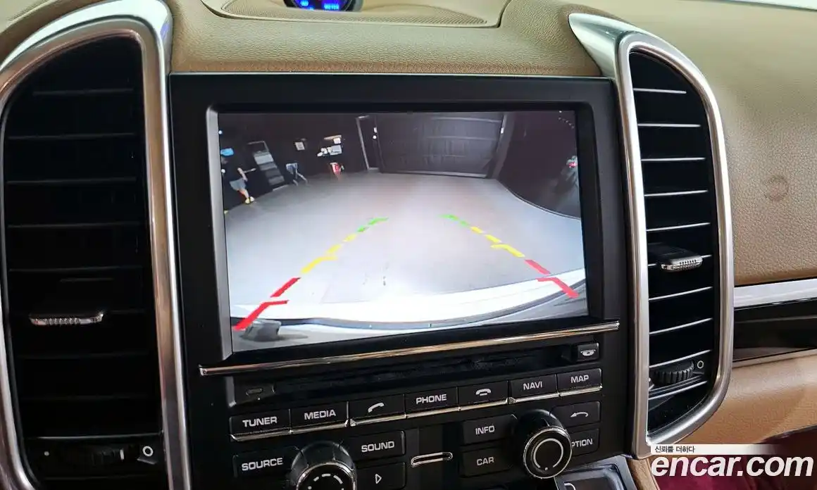 Porsche Cayenne 2014 3.0 Автомат в Москве № 182021, фото 11