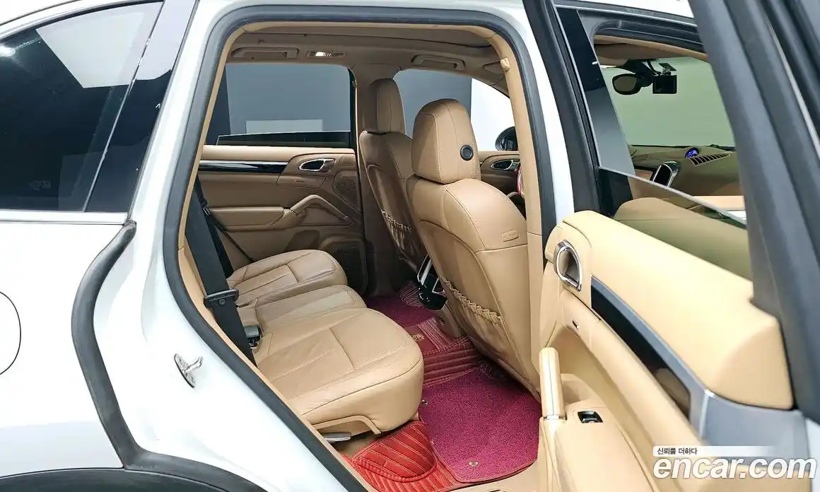 Porsche Cayenne 2014 3.0 Автомат в Москве № 182021, фото 18