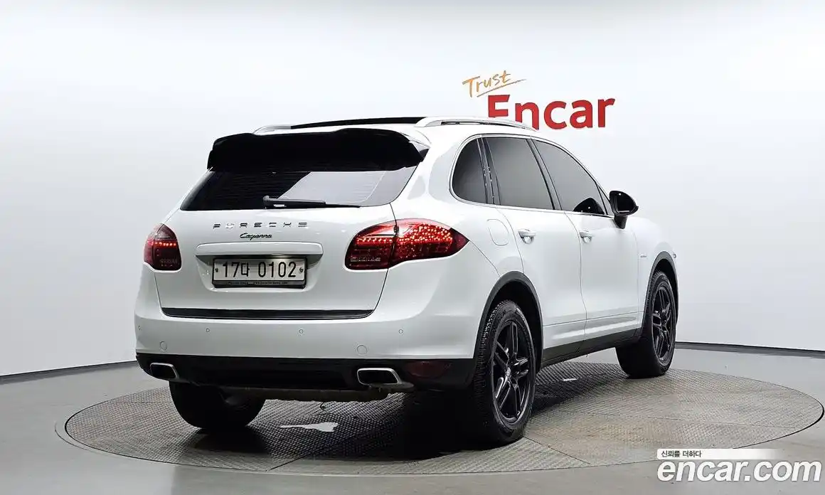 Porsche Cayenne 2014 3.0 Автомат в Москве № 182021, фото 4