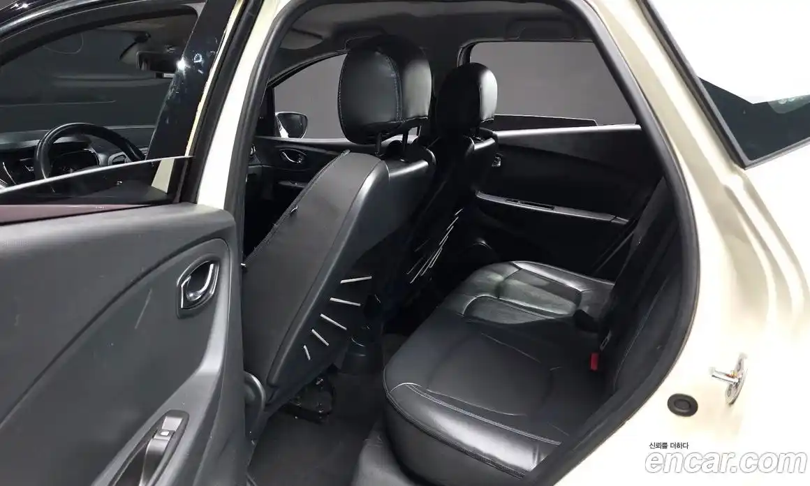 Renault QM3 2015 1.5 Автомат в Москве № 184886, фото 15