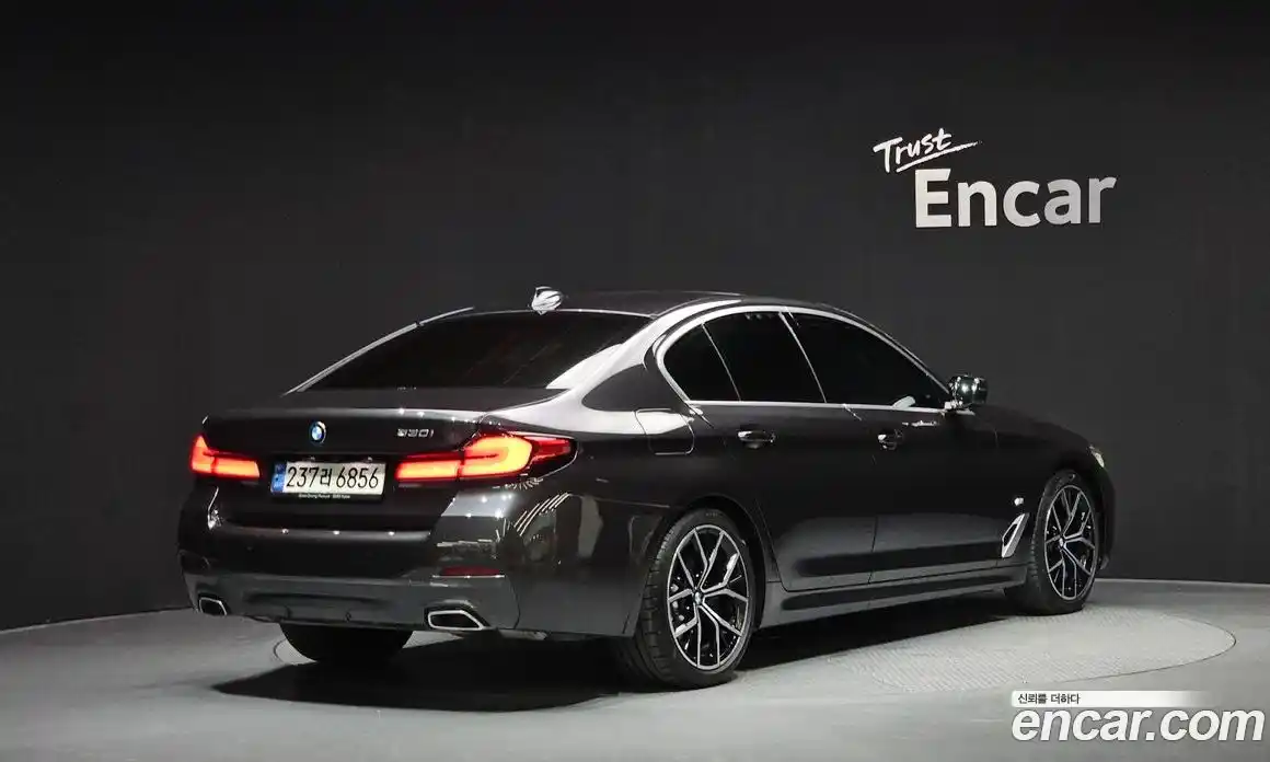 BMW 5-Series 2021 2.0 Автомат в Москве № 187606, фото 3