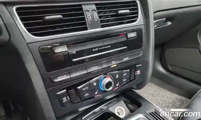 Audi A4 2015 2.0 Автомат в Москве № 187836, миниатюра 2