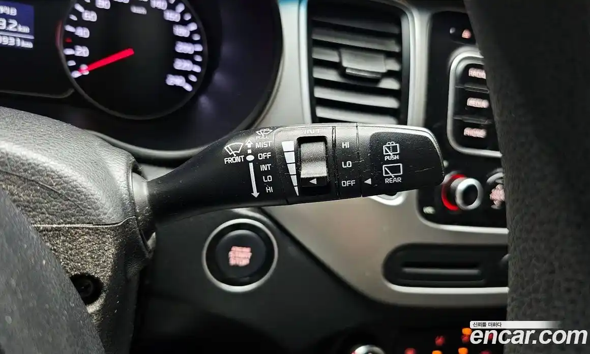 Kia Carens 2016 1.7 Автомат в Москве № 18839, фото 14