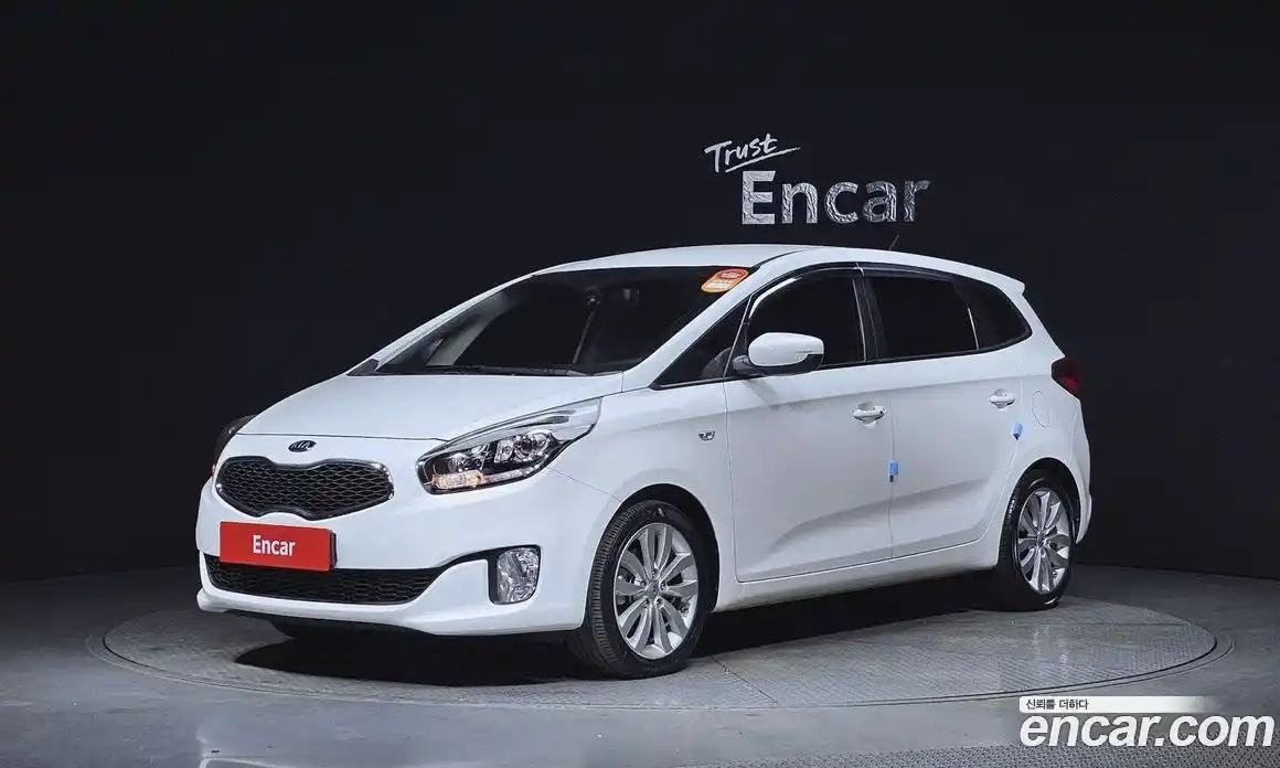 Kia Carens 2016 1.7 Автомат в Москве № 18839, фото 3