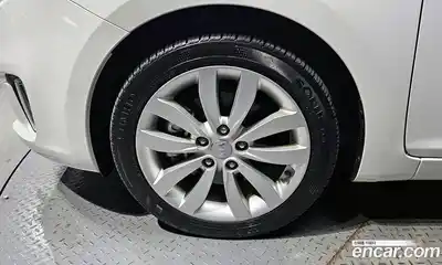 Kia Carens 2016 1.7 Автомат в Москве № 18839, миниатюра 4