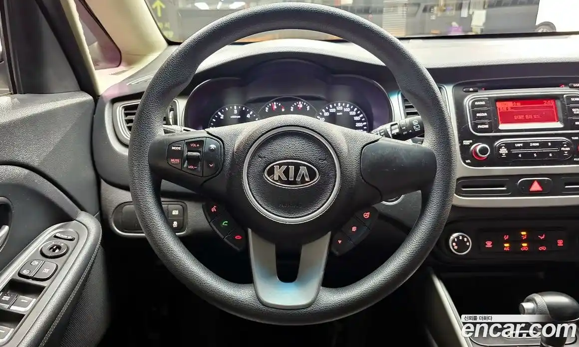 Kia Carens 2016 1.7 Автомат в Москве № 18839, фото 8