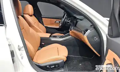 BMW 3-Series 2024 2.0 Автомат в Москве № 188408, миниатюра 2