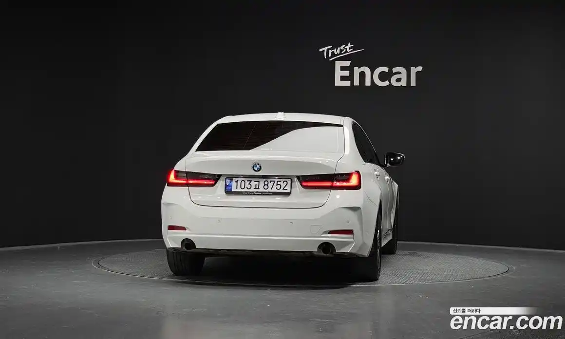 BMW 3-Series 2024 2.0 Автомат в Москве № 188408, фото 4