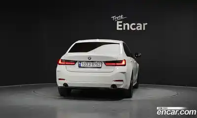 BMW 3-Series 2024 2.0 Автомат в Москве № 188408, миниатюра 4