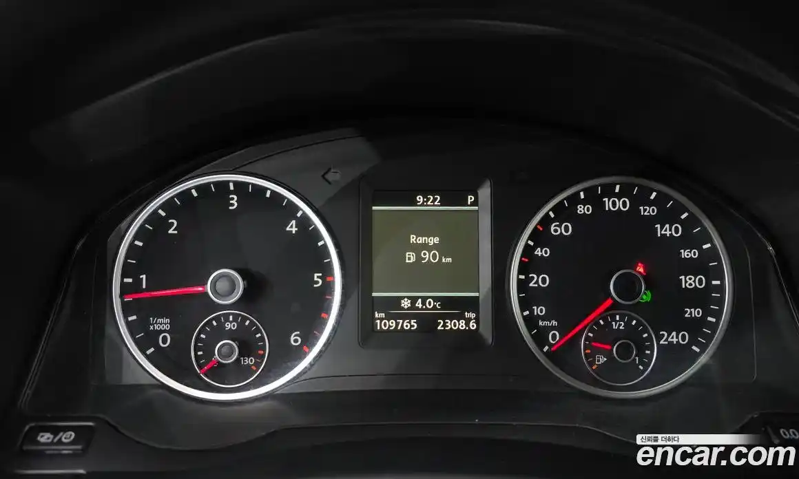 Volkswagen Tiguan 2014 2.0 Автомат в Москве № 188529, фото 11